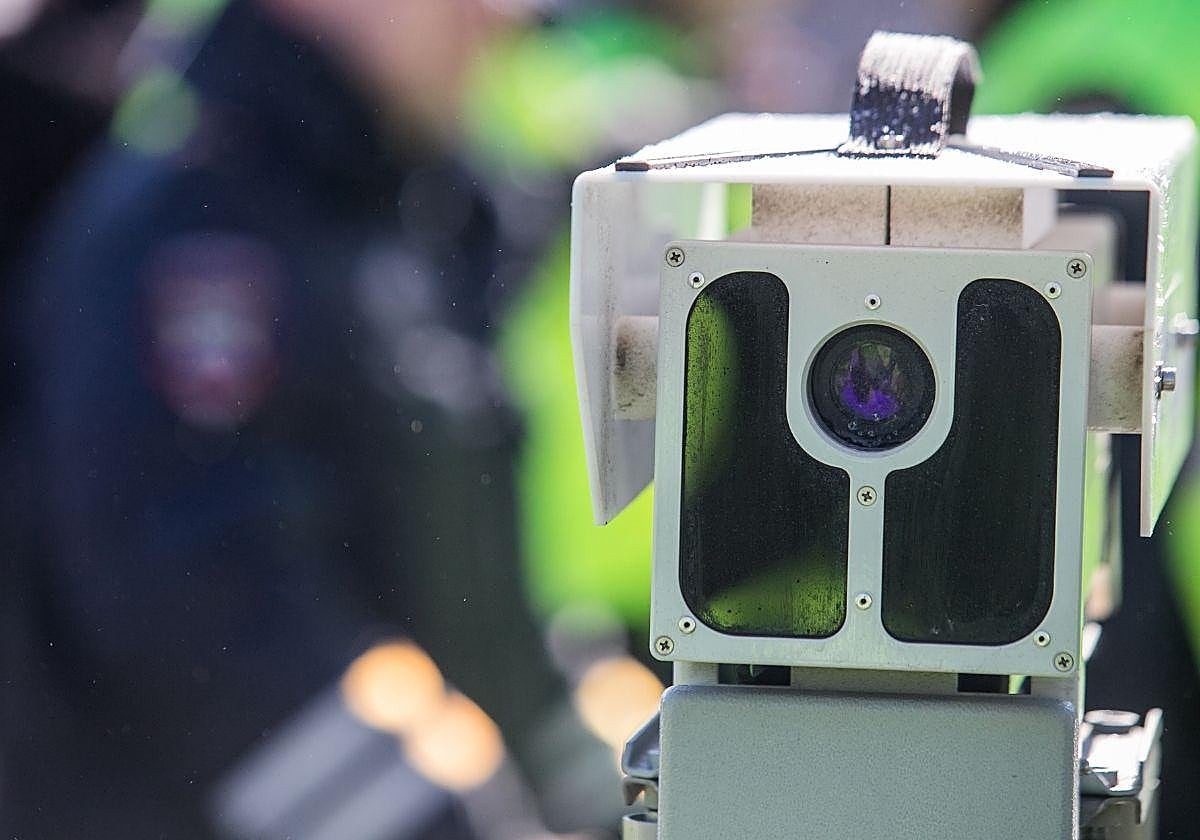 El sorpassómetro, el nuevo radar italiano que detecta por primera vez un delito que cuesta 200 euros de multa y cuatro puntos