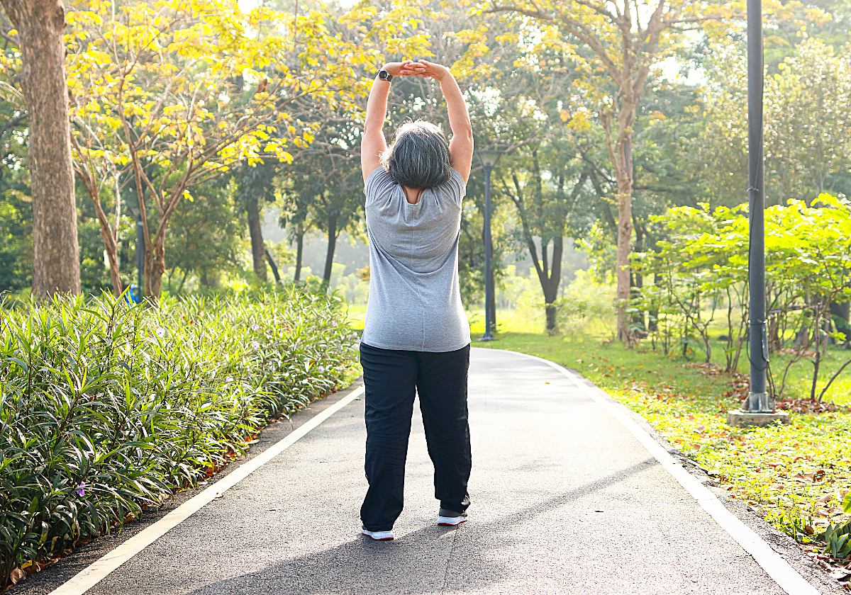 El deporte perfecto a partir de los 60, según revela un estudio de Harvard: «No basta con moverse»