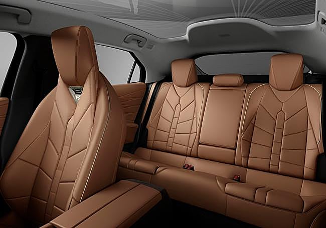 Lujo, máxima exclusividad, tecnología a raudales se percibe en su interior.