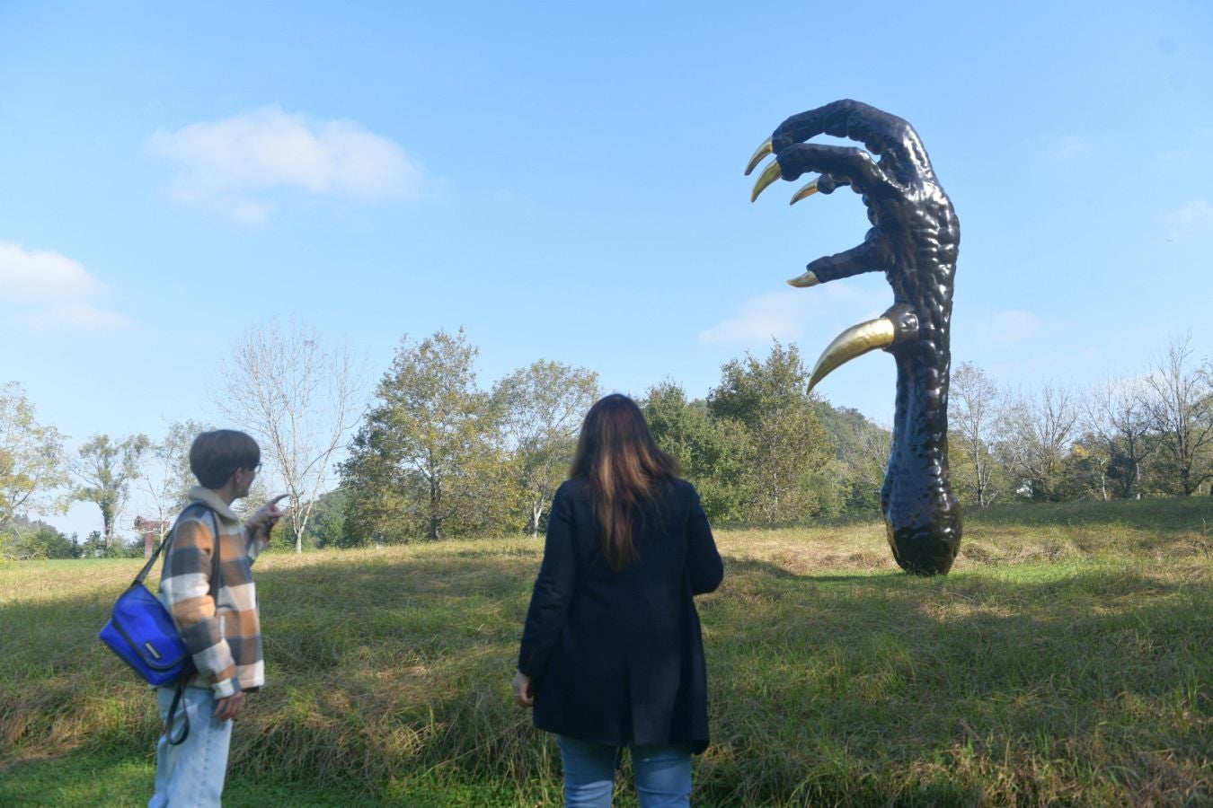 Las gallinas, en el epicentro de Chillida Leku