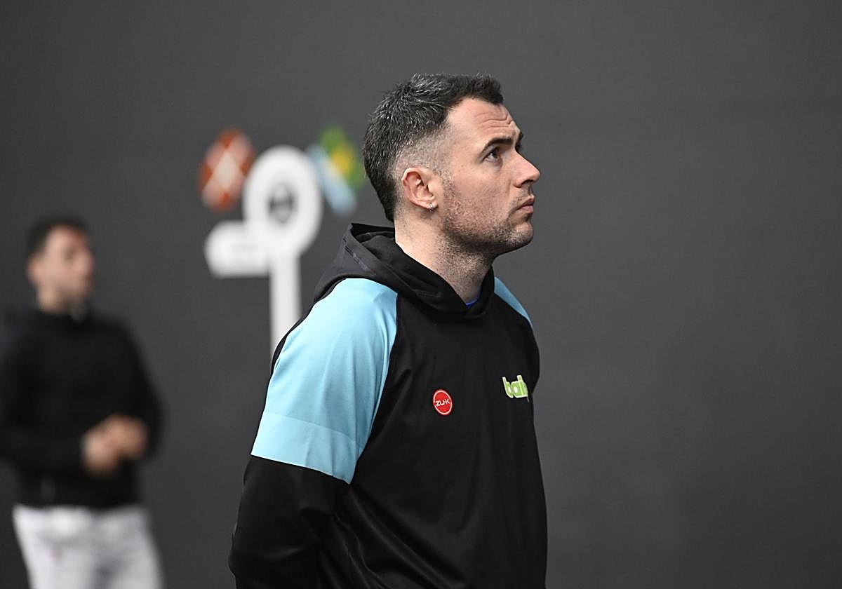 Erik Jaka busca el segundo punto en Villabona.