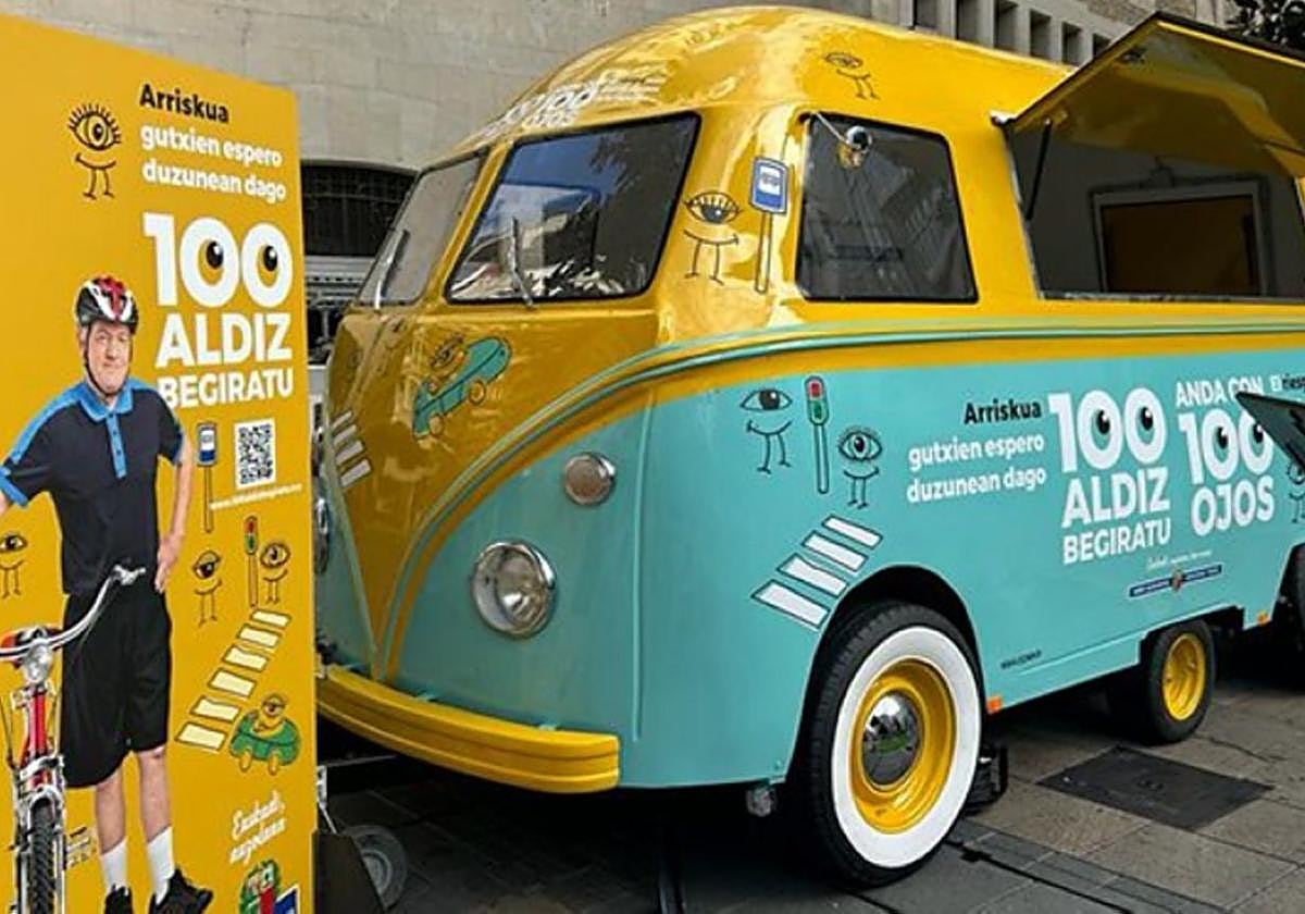 Una llamativa furgoneta customizada desplegará un stand informativo y actividades interactivas en la plaza.