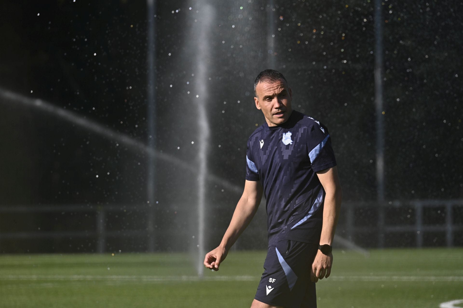 Reagrupamiento a dos días de otra final