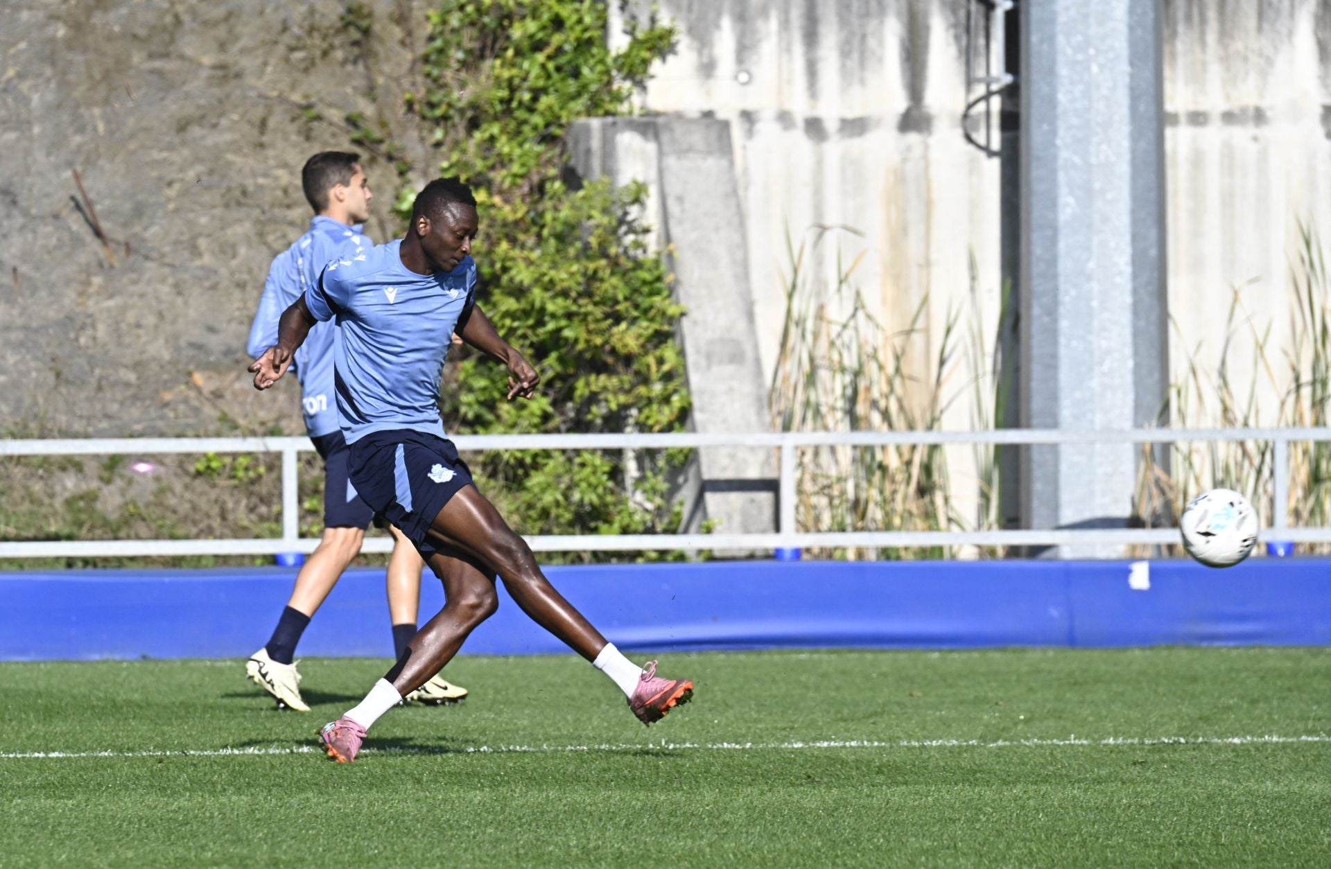 Reagrupamiento a dos días de otra final