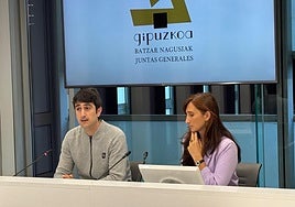 Aritz Corsitto y Miren Echeveste este viernes en las Juntas Generales.