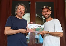 Patxi Zubizarreta itzultzailea eta Alberto Celdrán egilea, agerraldiaren aurretik.