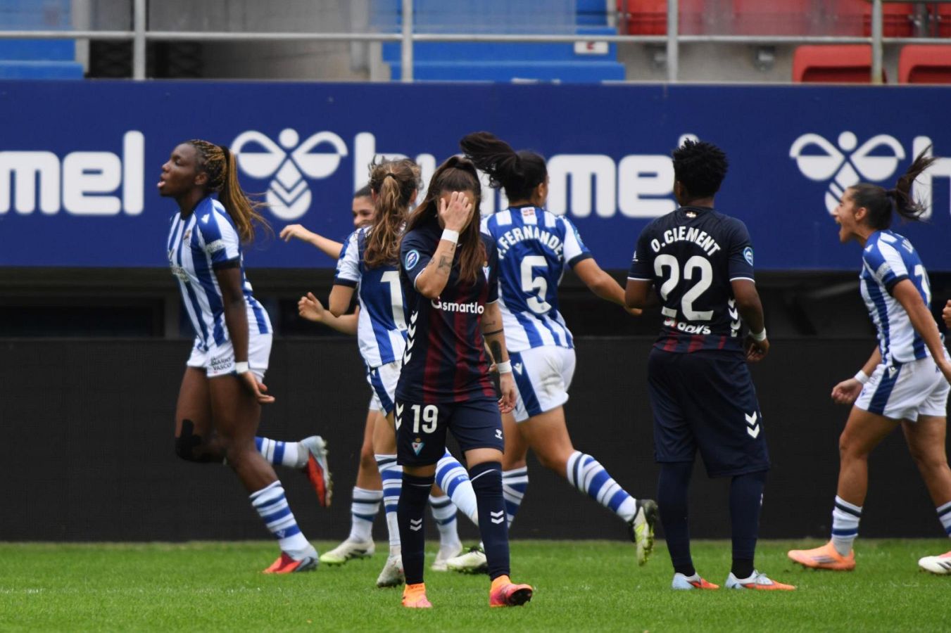 Exhibición de la Real en el derbi