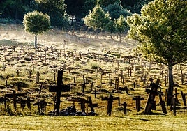 El curioso cementerio sin muertos cerca de Gipuzkoa: «Se construyó en dos meses y los fans lo revivieron»