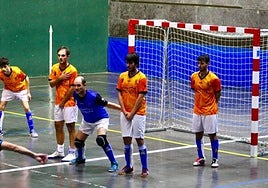 Un momento del encuentro disputado entre el Miren Taberna OKE y el Tolosala.