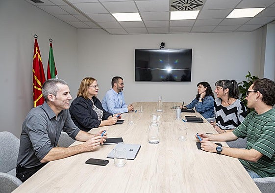 Responsables políticos de EH Bildu y la CUP en Bilbao.