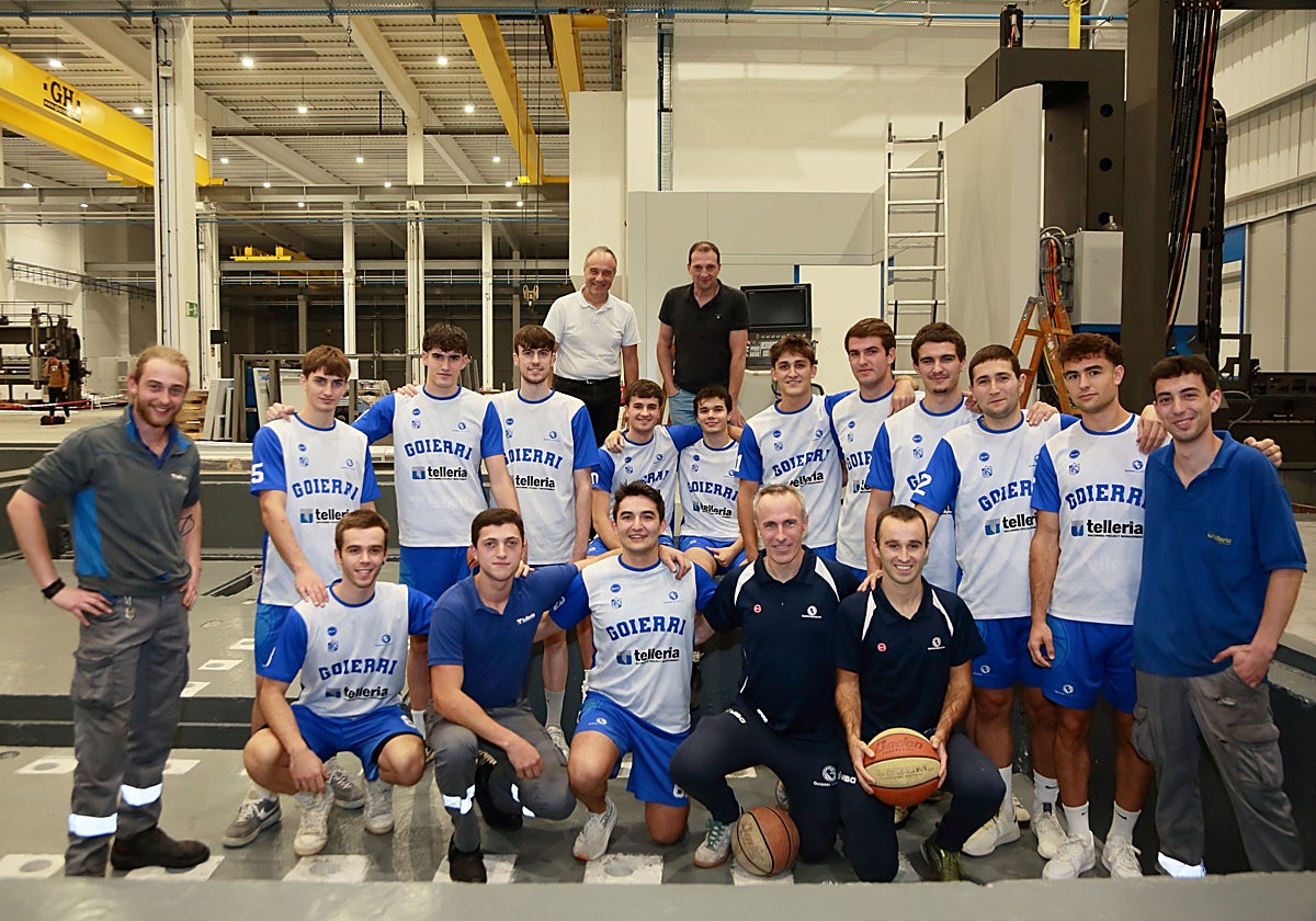 Presentación oficial del equipo, realizada ayer por la tarde, en las instalaciones de Talleres Mecánicos Telleria.
