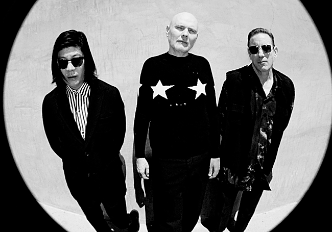 James Iha, Billy Corgan y Jimmy Chamberlin, miembros de The Smashing Pumpkings.