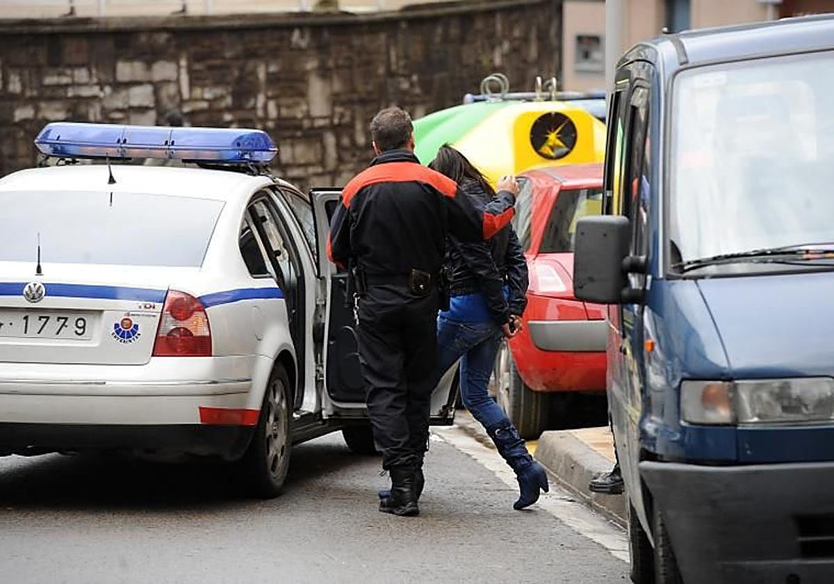 Eibar mejora los datos en materia de seguridad: los robos en empresas y domicilios descienden respecto a 2024