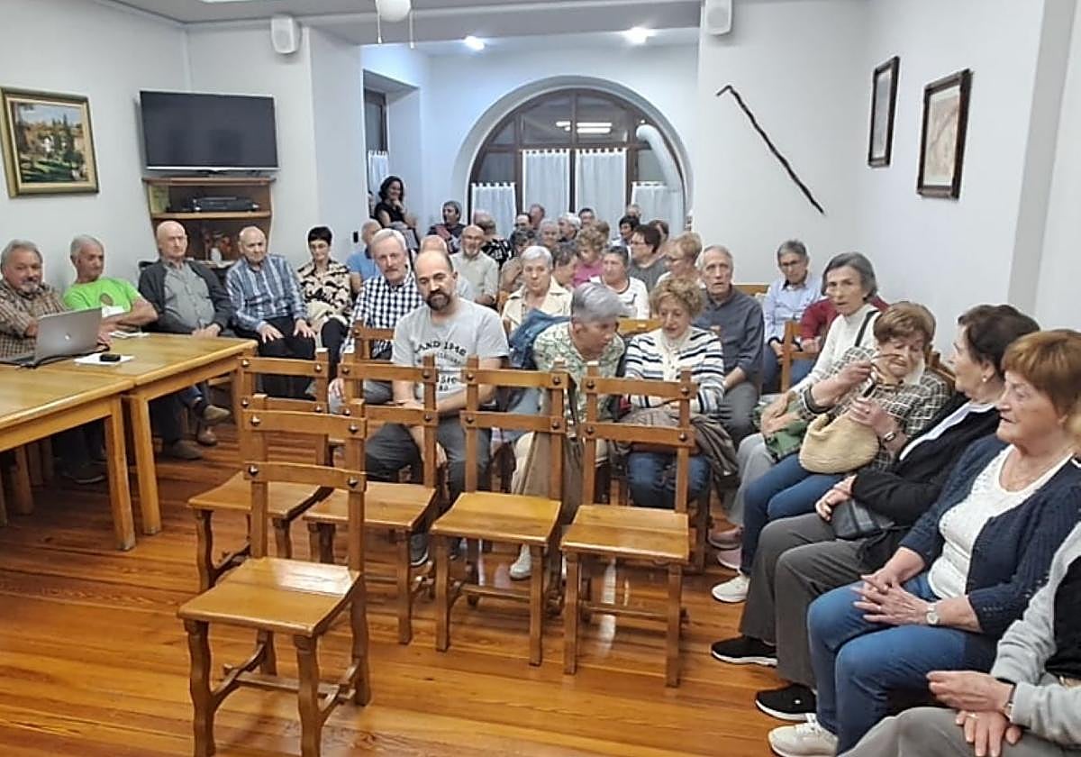 Imagen de la cita celebrada el lunes en la sede.