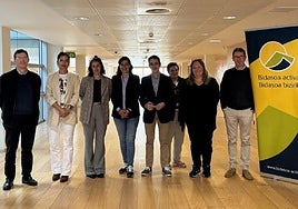 Representantes institucionales y empresariales acudieron al encuentro que con motivo del programa Bidasoa Digitala se celebró en Ficoba.