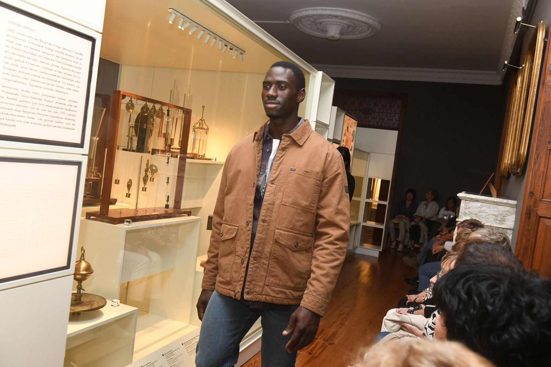 Fashion show en el Laboratorium Museoa de Bergara