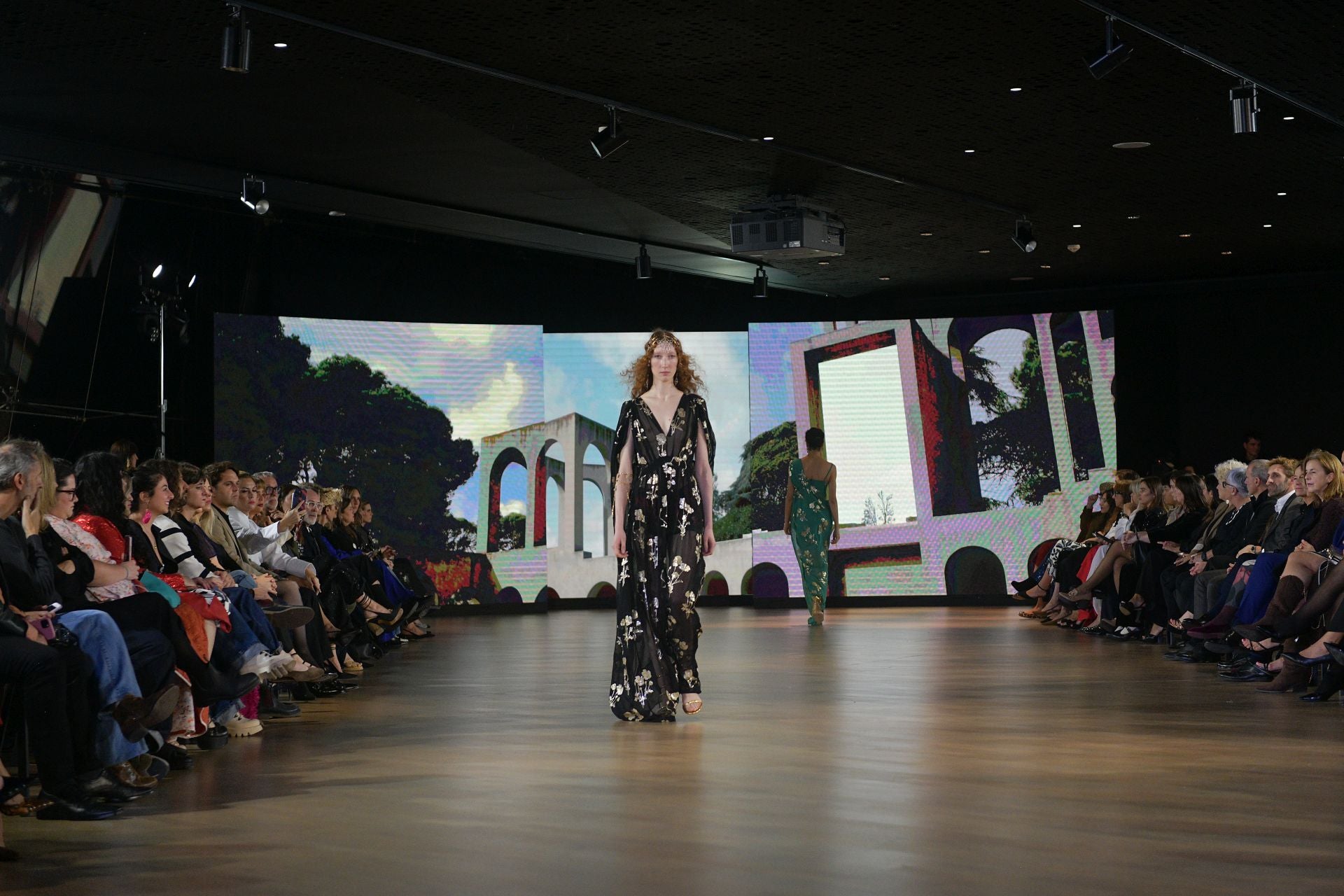 Desfile de Ailanto y CLARO Couture en el Museo Balenciaga