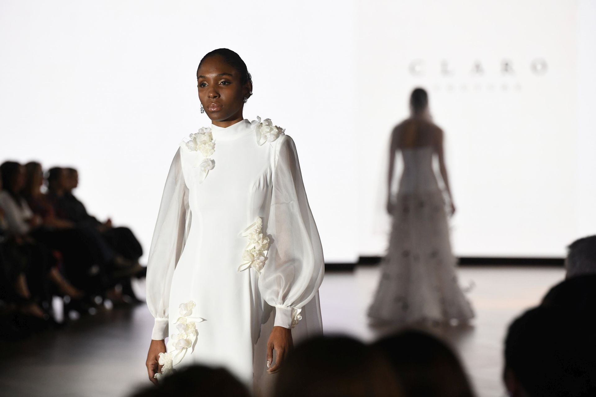 Desfile de Ailanto y CLARO Couture en el Museo Balenciaga