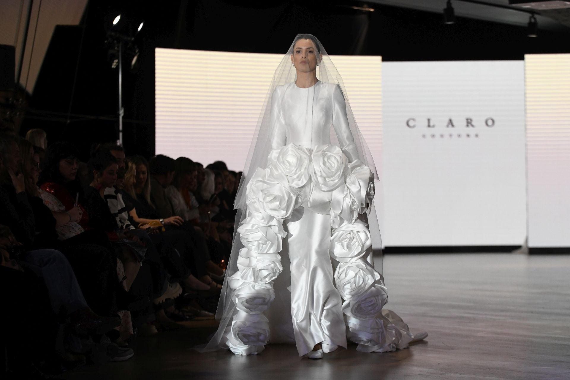 Desfile de Ailanto y CLARO Couture en el Museo Balenciaga