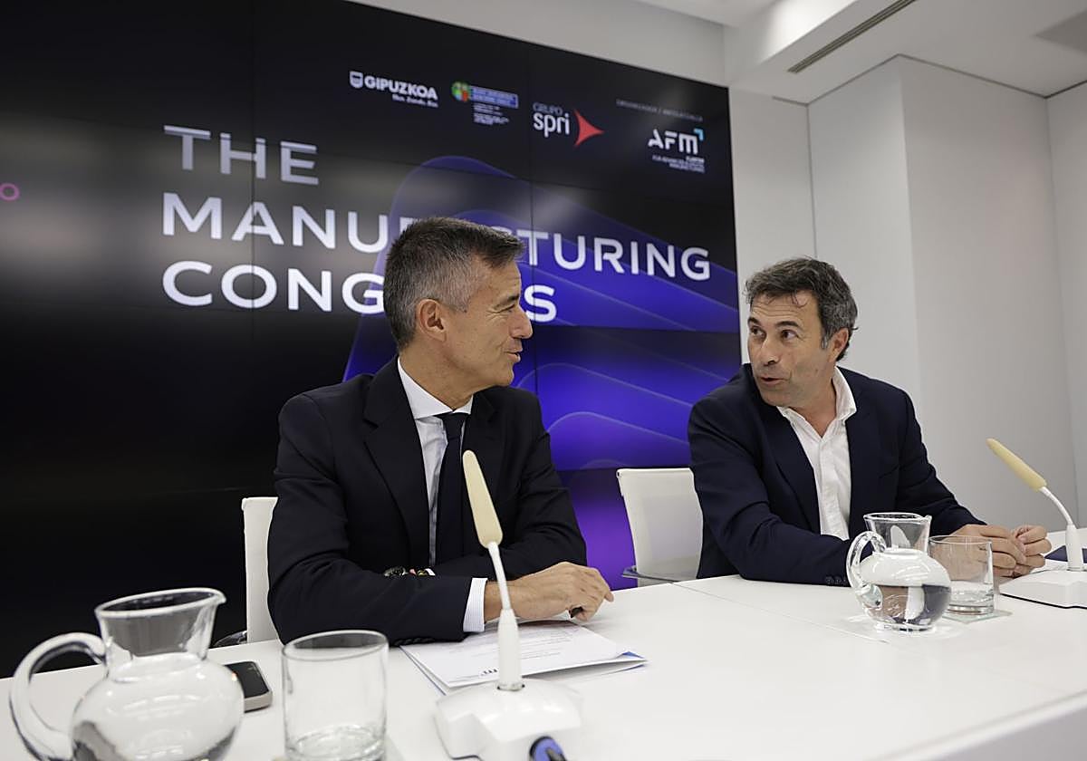 El director general de AFM Clúster, Xabier Ortueta, y el diputado foral de Promoción Económica, Unai Andueza.