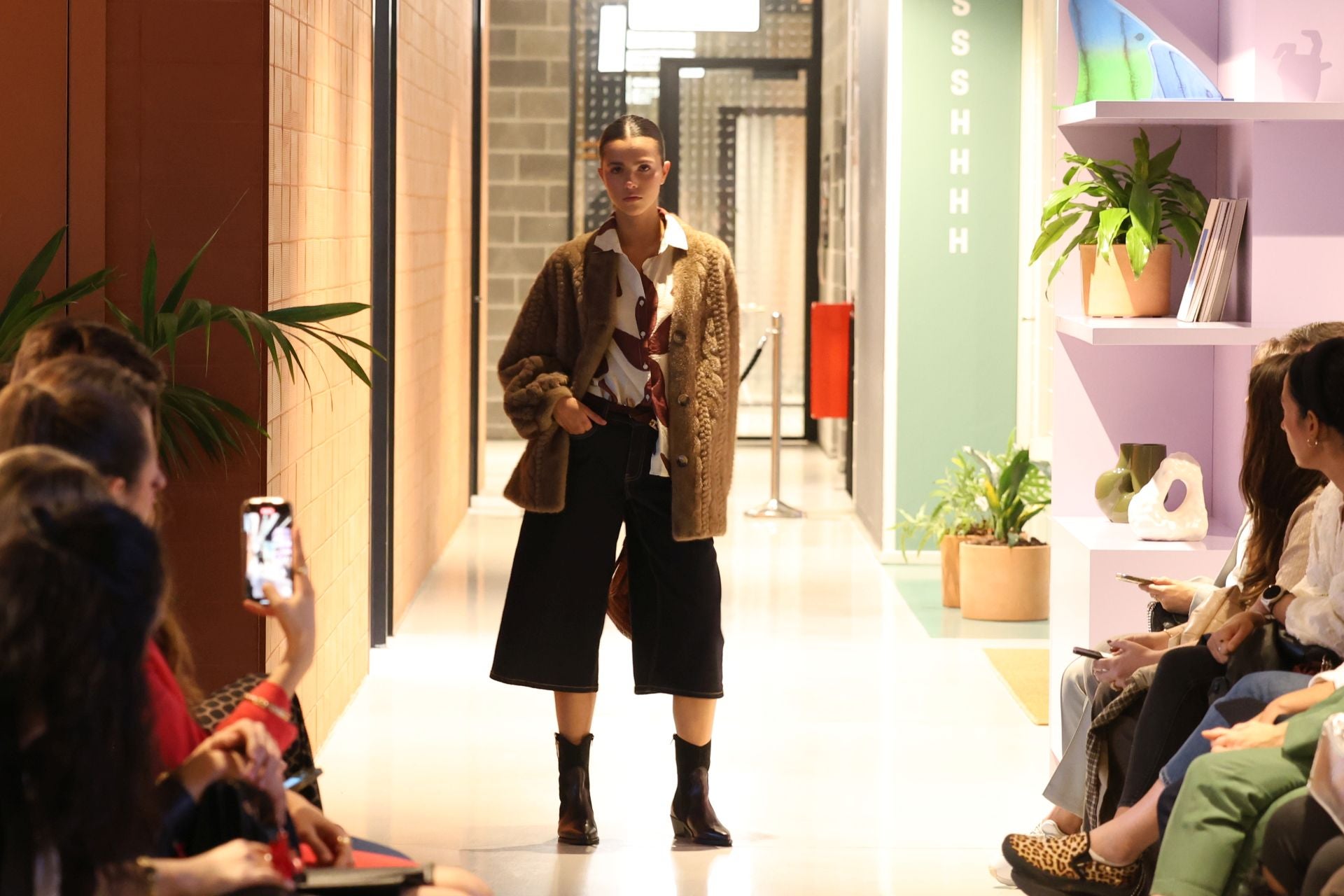 Una veintena de comercios y marcas donostiarras presenta sus propuestas en The Social Hub