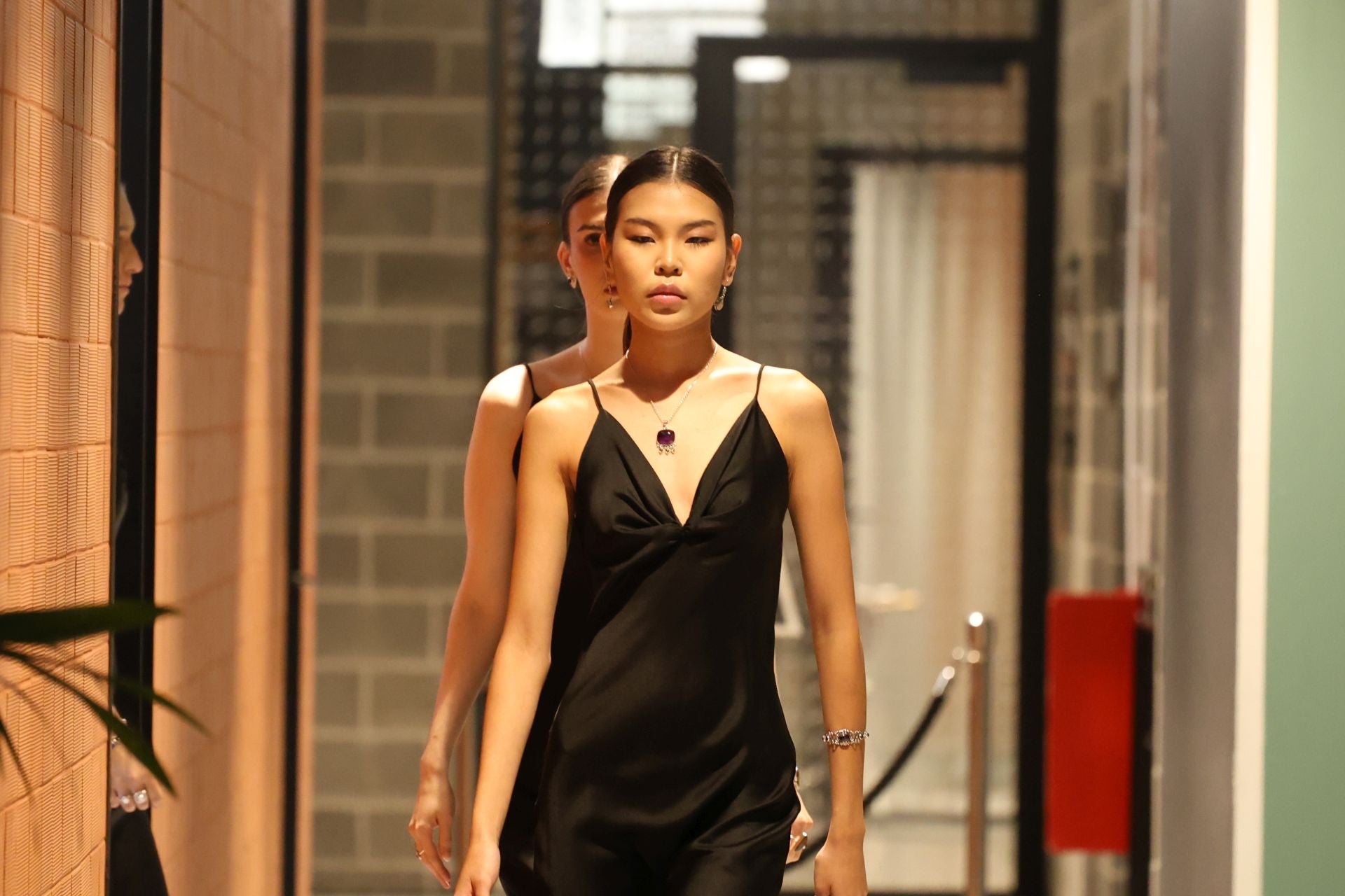 Una veintena de comercios y marcas donostiarras presenta sus propuestas en The Social Hub