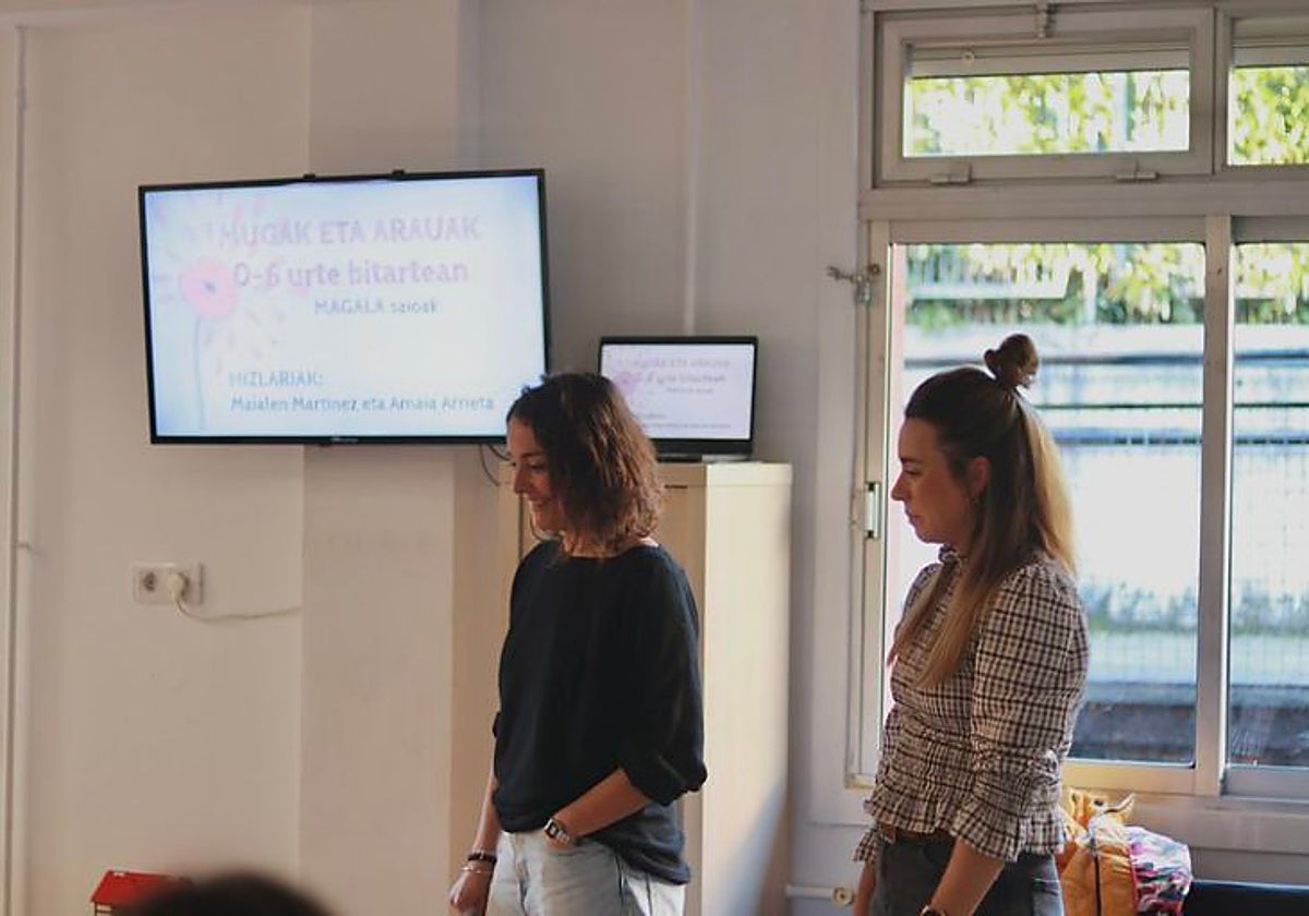 Magala espazioa familientzako espazio pedagogiko bat da, estalia eta 0-2 adin tarterako egokiak diren material eta baliabideez hornitutakoa