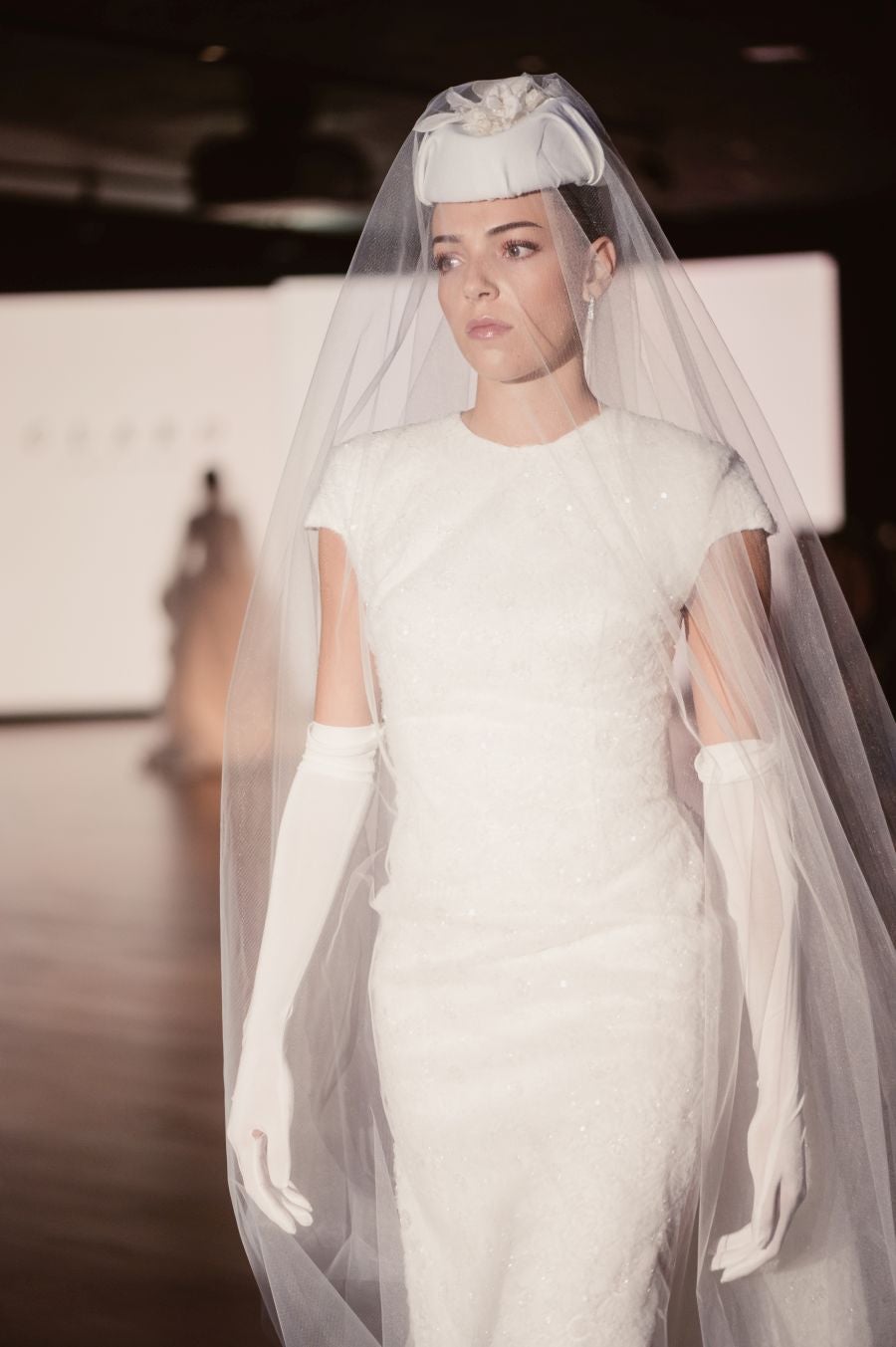 Arquitectura y poesía en el desfile de CLARO Couture