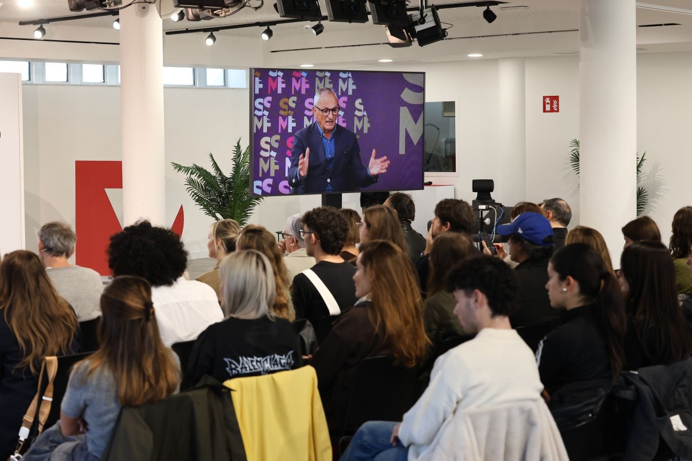 Una charla sobre el éxito en DV Gunea