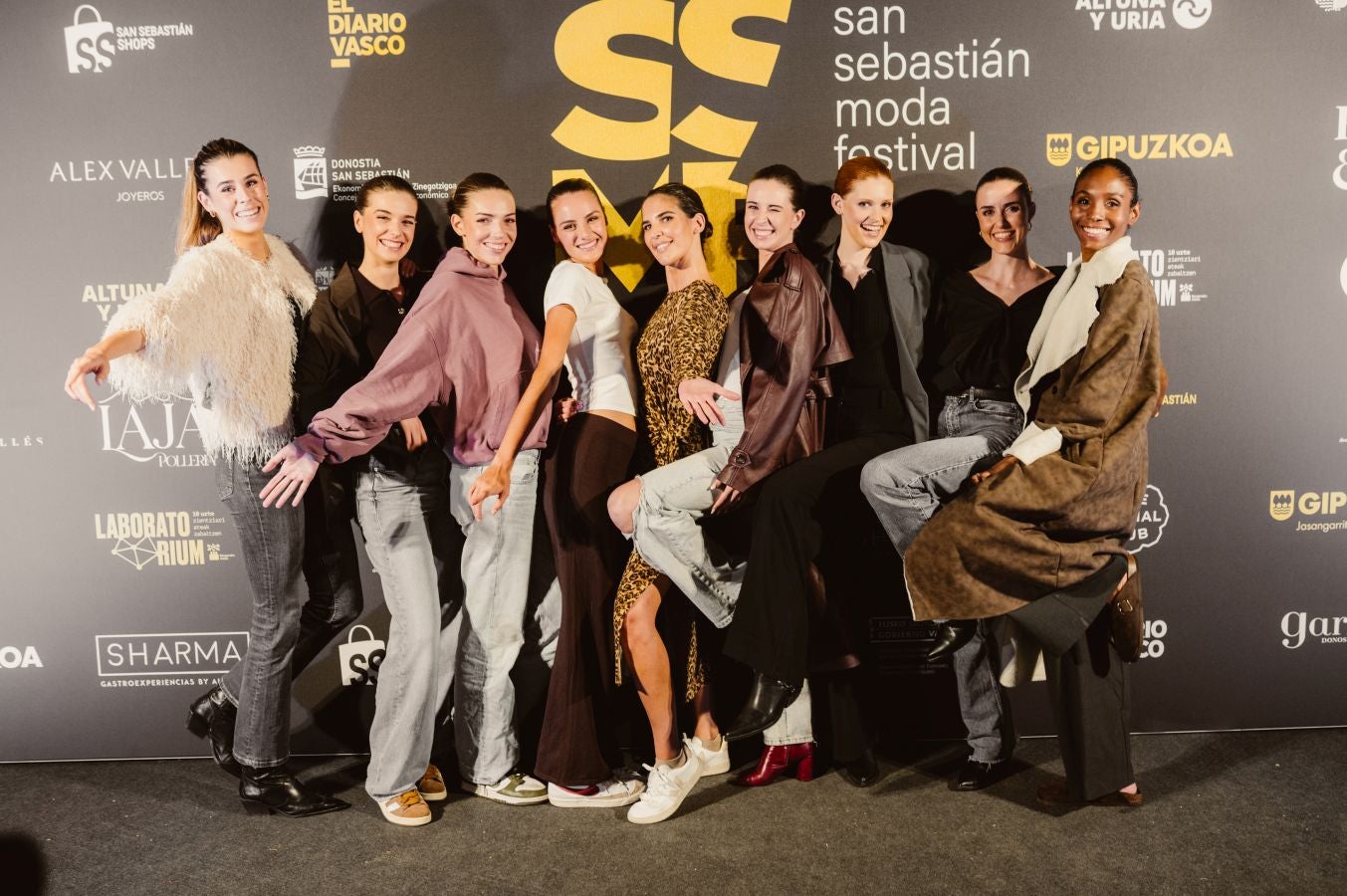 Photocall del desfile de CLARO Couture