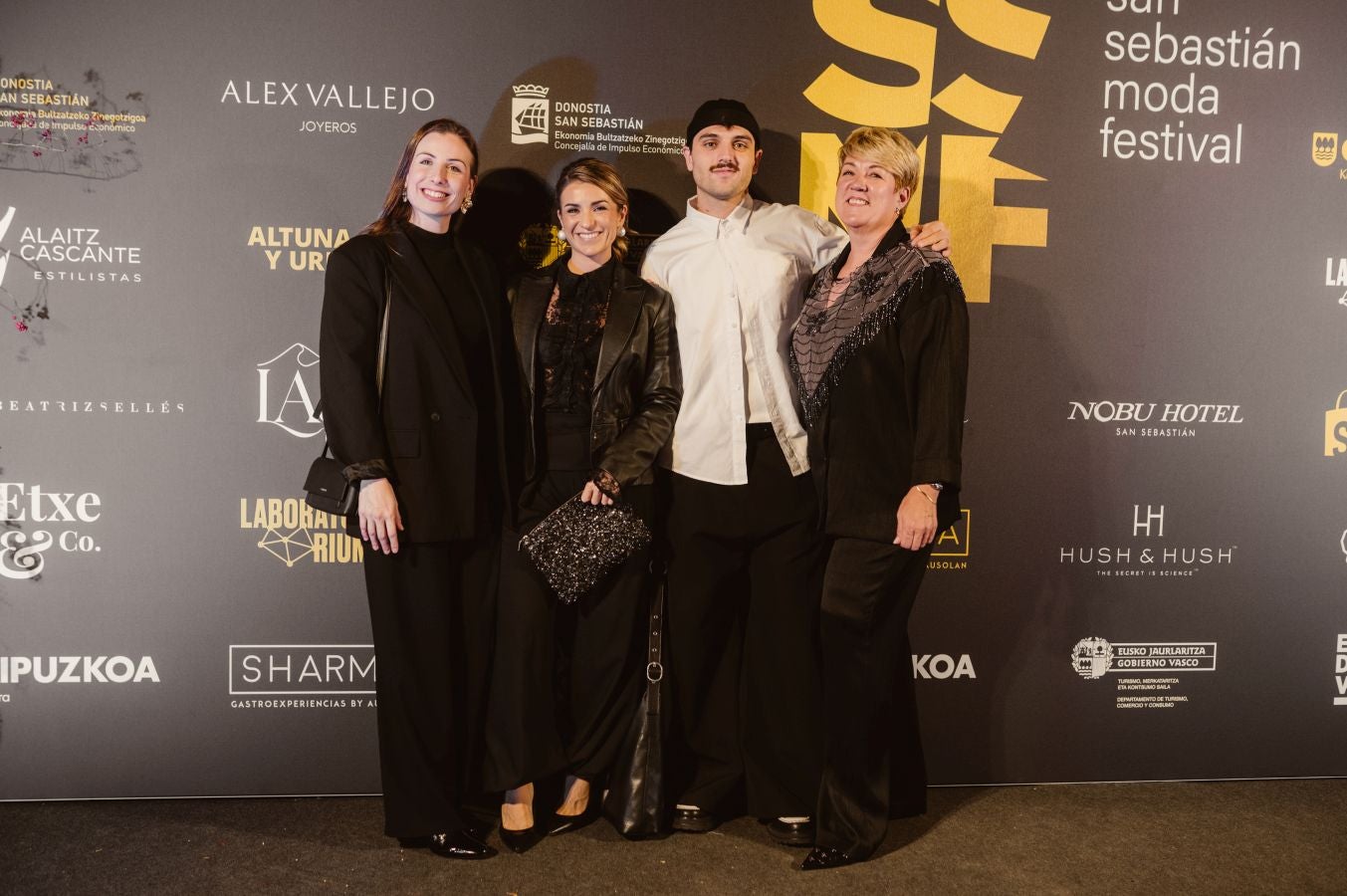 Photocall del desfile de CLARO Couture