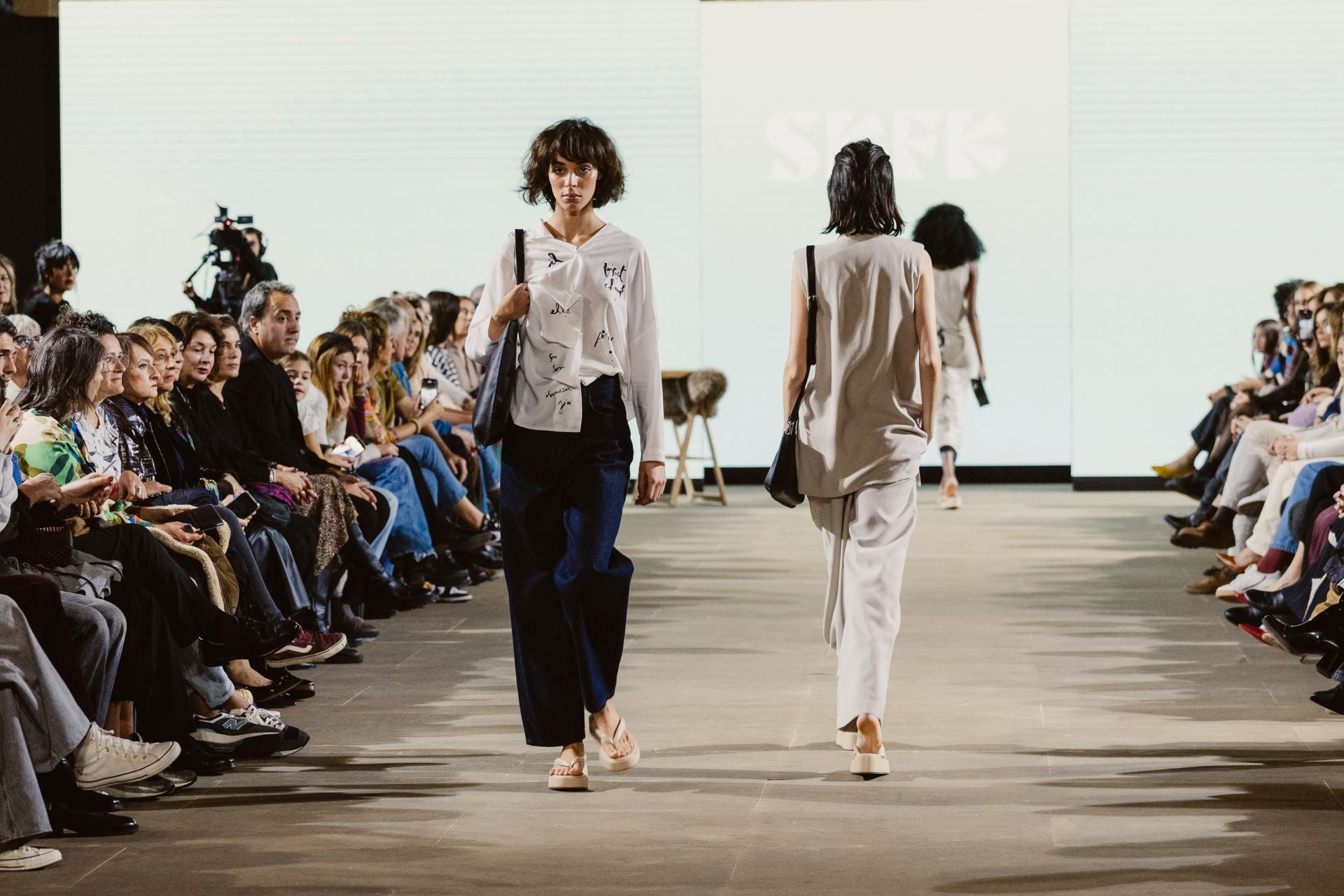 San Telmo aplaude el desfile de SKFK