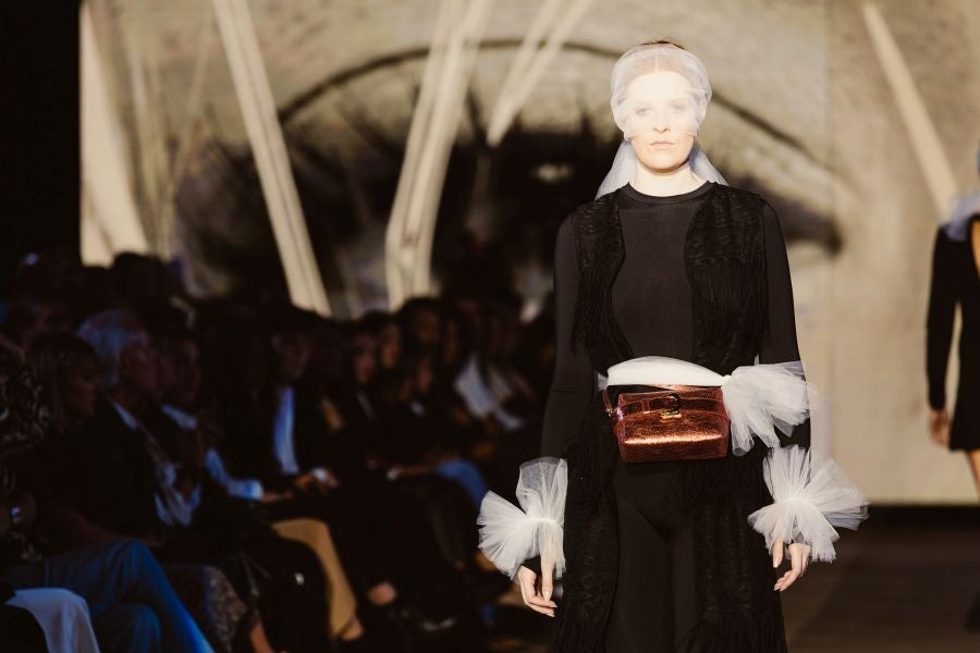 Martha Prada presenta su firma de bolsos Parenzo