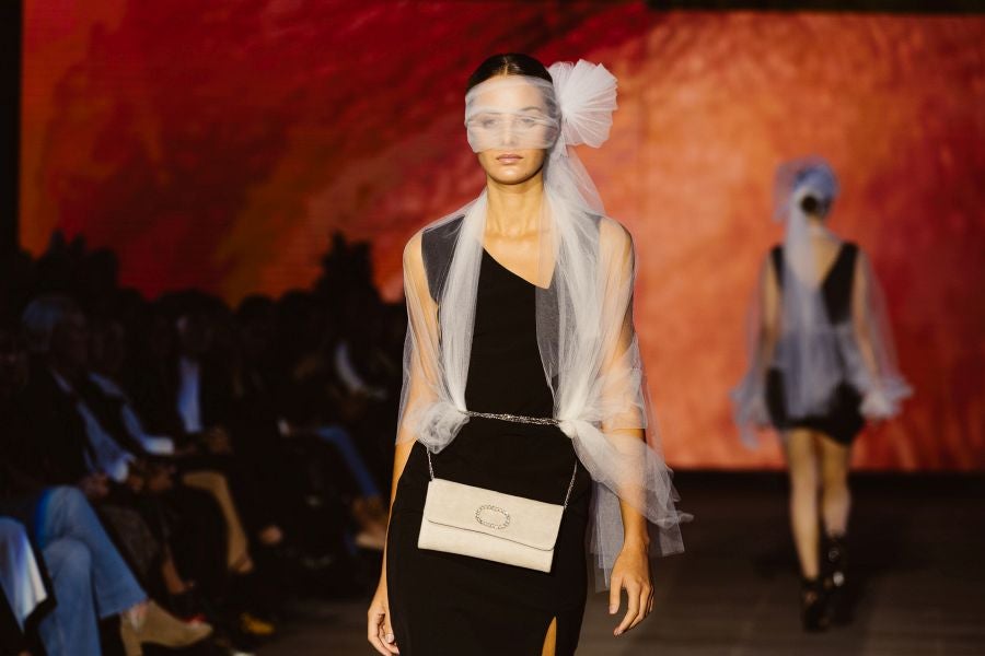 Martha Prada presenta su firma de bolsos Parenzo