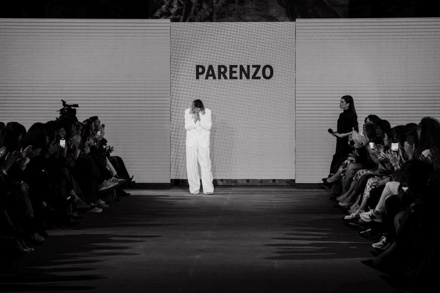 Martha Prada presenta su firma de bolsos Parenzo