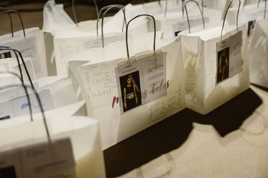 Martha Prada presenta su firma de bolsos Parenzo