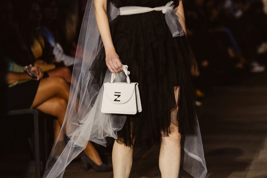 Martha Prada presenta su firma de bolsos Parenzo