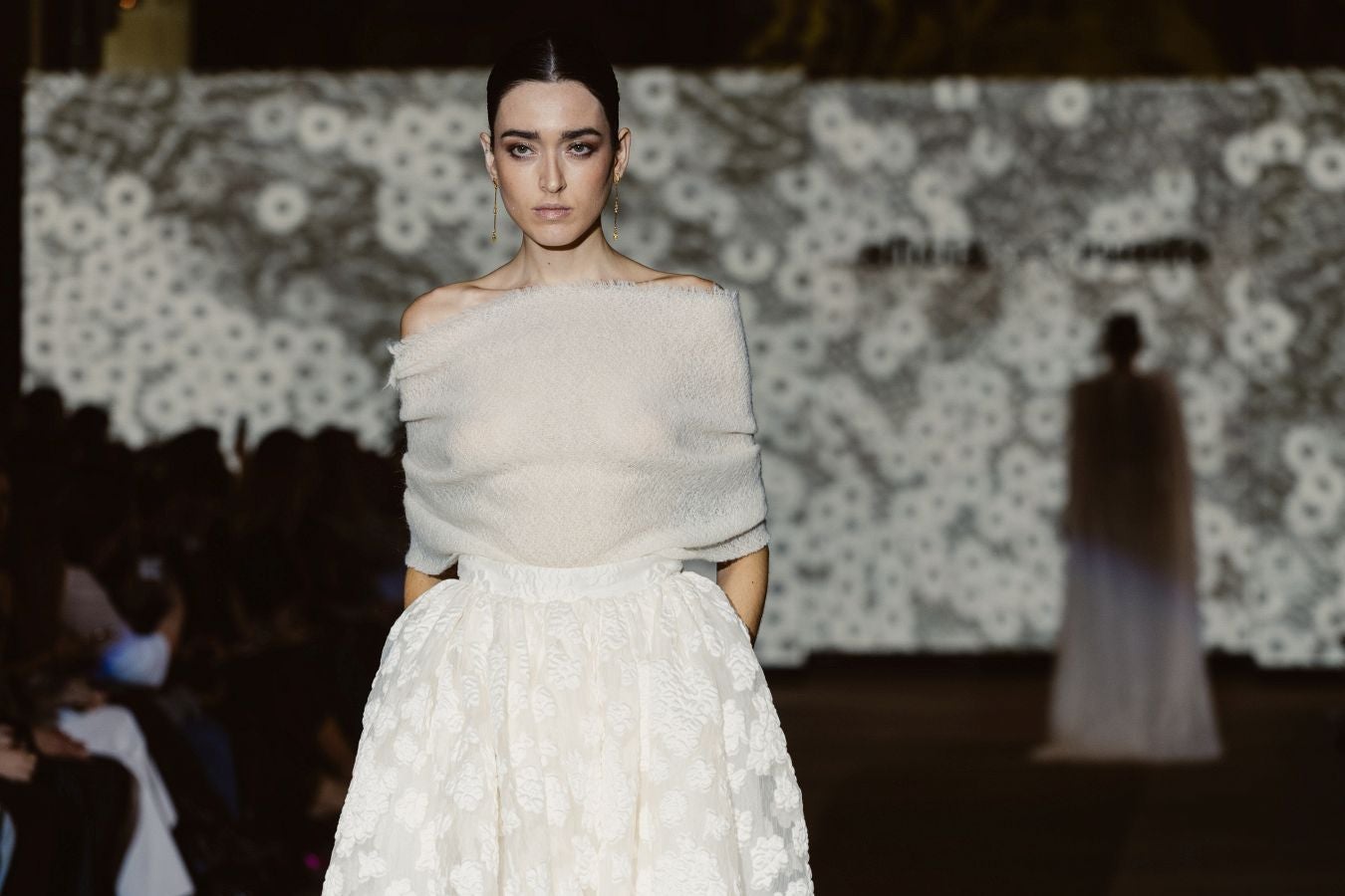 Alicia Rueda luce sus vestidos en San Telmo