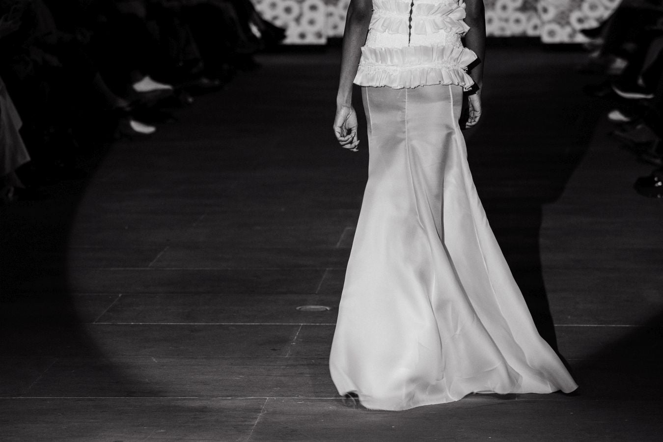 Alicia Rueda luce sus vestidos en San Telmo