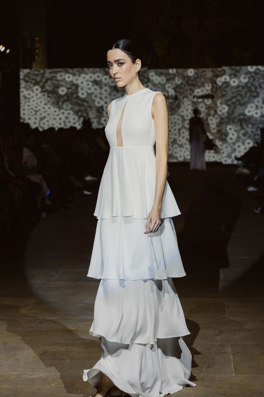 Alicia Rueda luce sus vestidos en San Telmo