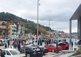 Exposición de vehículos tuneados en Pasai San Pedro