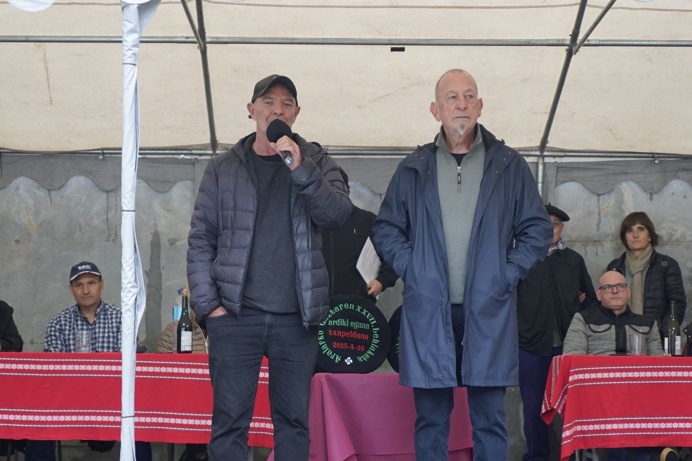 Ardiki egun bikaina Zaldibian