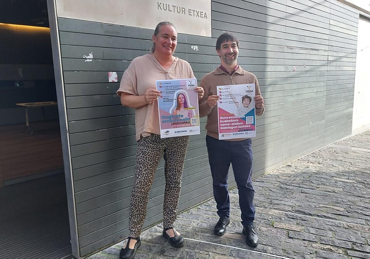 Lupe Queiruga Gazteria eta Hezkuntza zinegotzia eta Isaac Palencia Aldundiko Gazteria zuzendaria.