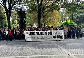 Aldundiak hizkuntza eskakizunetan egin duen «atzerapausoa» deitoratu du Kontseiluak