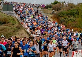 3.600 personas se habían inscrito a la Donibane Lohizune-Hondarribia, que se corrió con buen tiempo y sin incidencias.