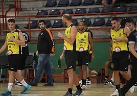 El Artesanos Juantxo encadenó su quinta derrota consecutiva el sábado, la segunda más dura.