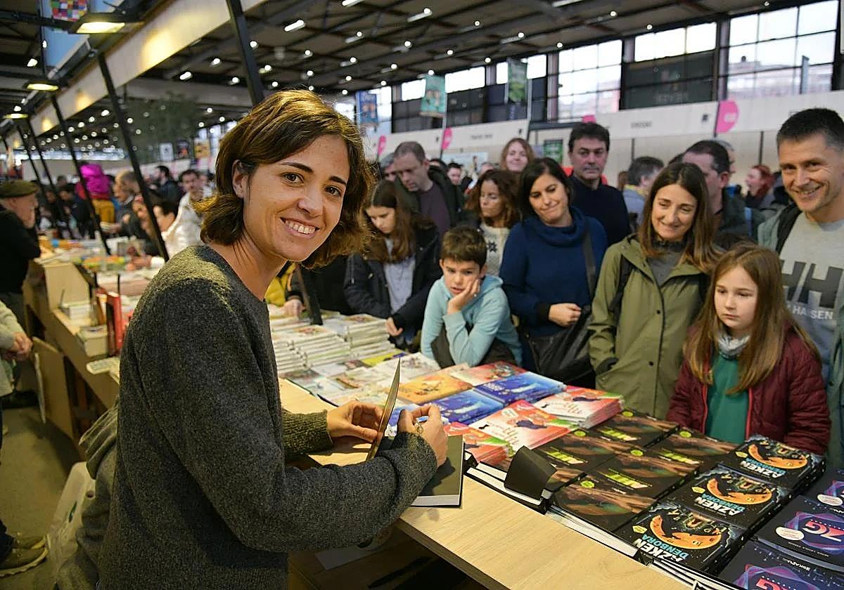Nerea Loiola idazlea, iazko Durangoko Azokan.