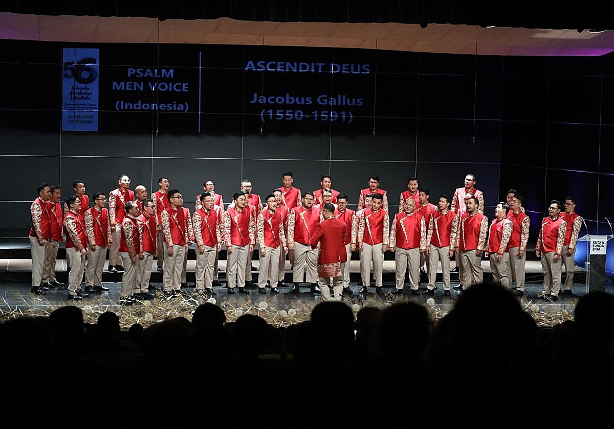 Los coralistas indonesios de Psalm Men Voice abrieron la competición este jueves en Tolosa.