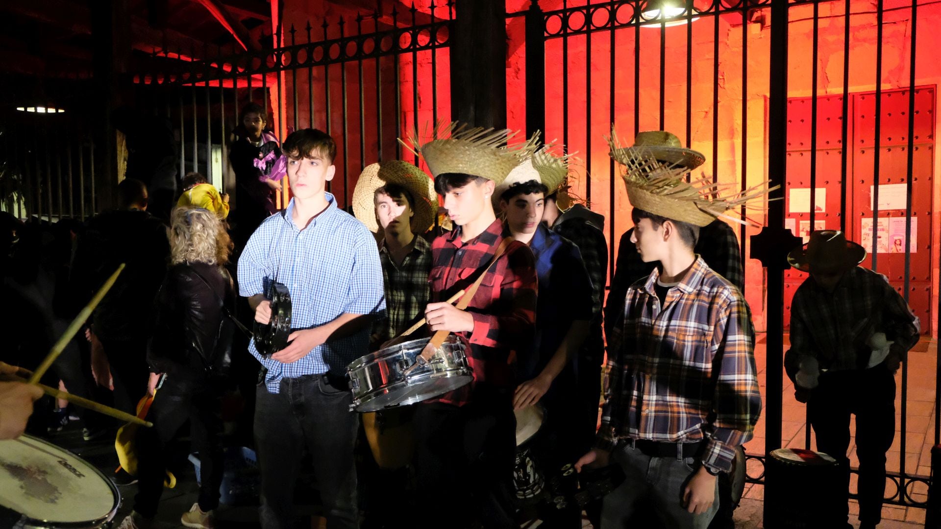 200 personas toman las calles de Urnieta