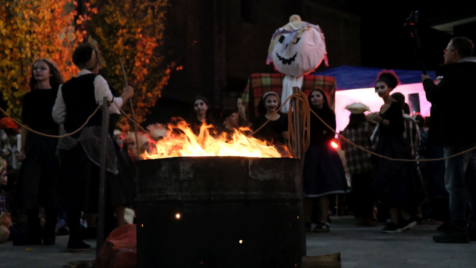 200 personas toman las calles de Urnieta